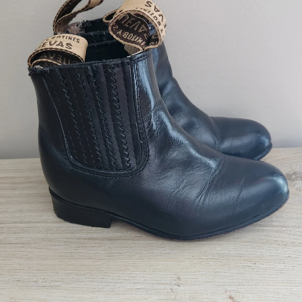 Botas Cuevas Black‎ Leather Chelsea Boots Kids Size 9
